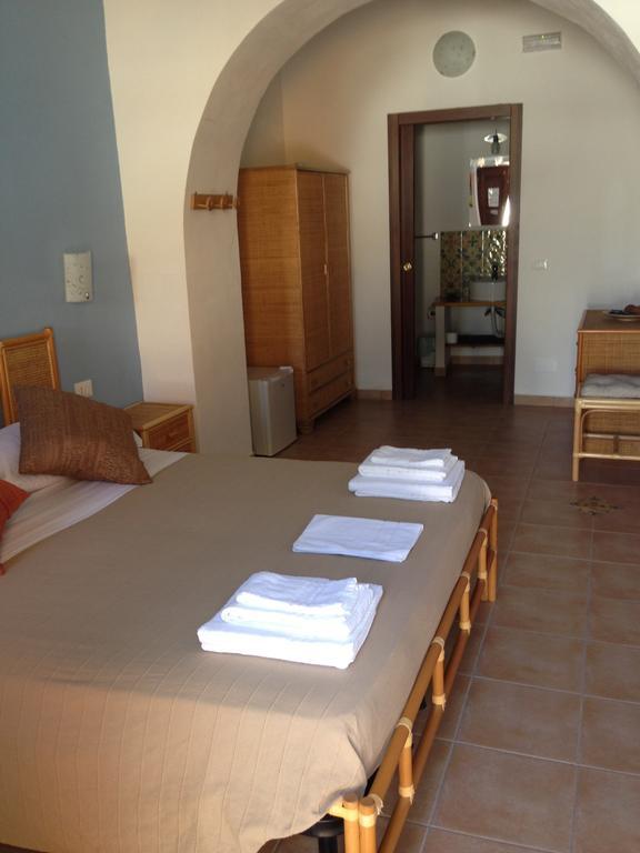 B&B La Goletta Di Salina Santa Marina Salina Oda fotoğraf